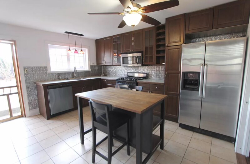 Building Photo - 38 Harvey St