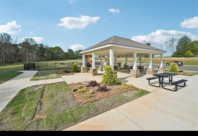 Building Photo - 114 Feeney St