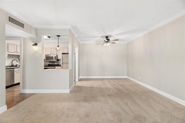 Building Photo - 5709 Lyons View Pike