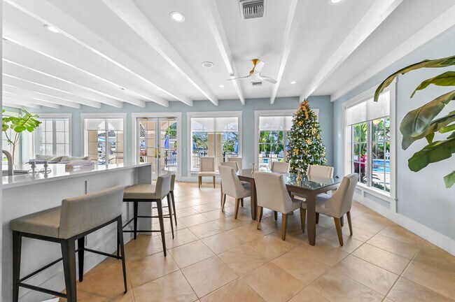 Building Photo - 3606 S Ocean Blvd