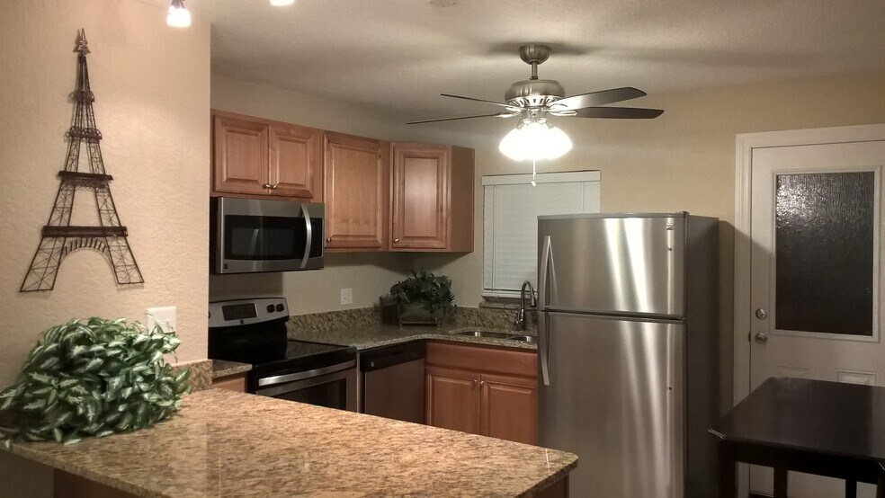Kitchen Dining - 2512 Musselwhite Ave
