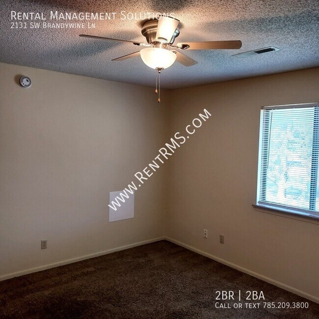 Building Photo - 2131 SW Brandywine Ln