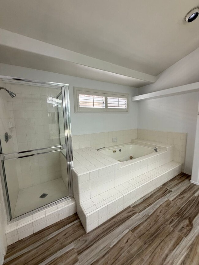 Building Photo - 608 Allegro Ct
