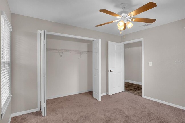 Building Photo - 5467 Vineland Rd