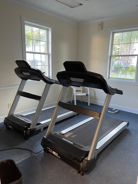 Gym - 674 Riverwalk Dr