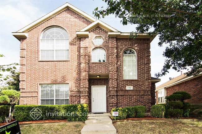 Building Photo - 1312 W Branch Hollow Dr