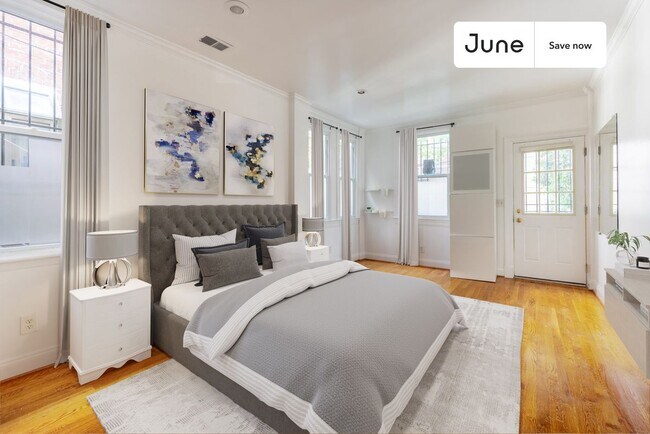 Building Photo - 1835 Mintwood Pl NW