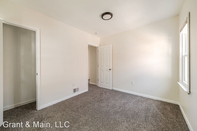 Building Photo - 3 br, 1 bath House - 9228 Appoline