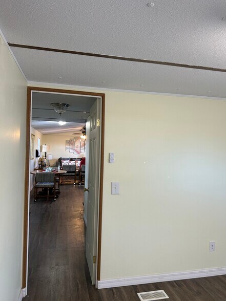 Building Photo - 3986 SE 150th St