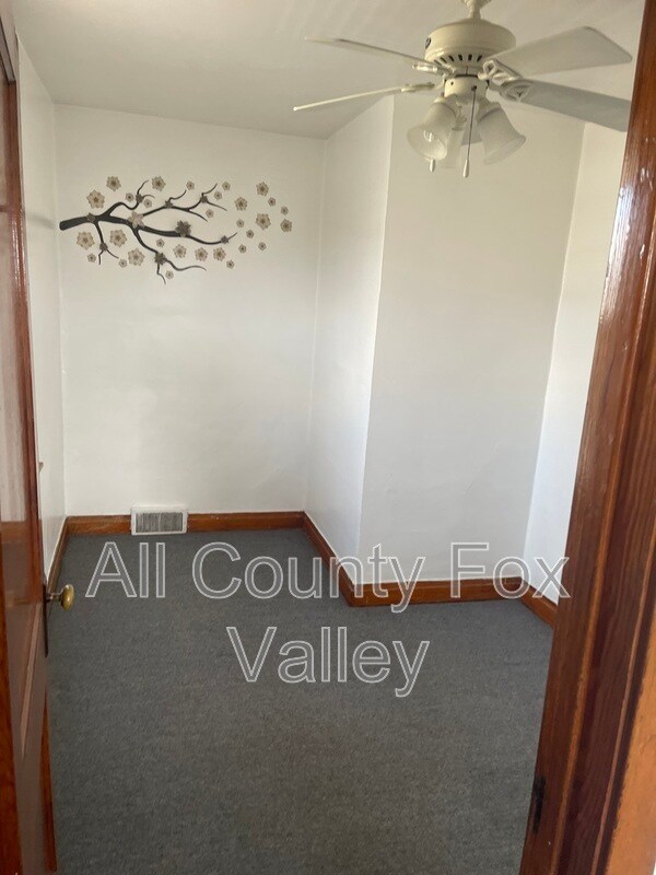 Building Photo - 7331 W 60th Pl