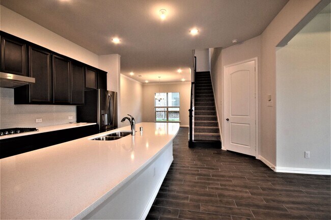 Building Photo - LOVELY FRISCO HOME IN GREAT NEIGHBORHOOD