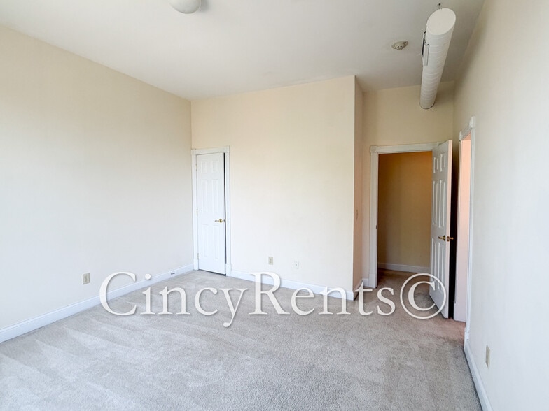 Building Photo - 2155 Fulton Ave