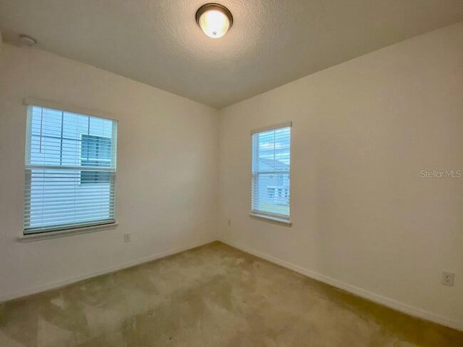 Building Photo - 10271 Austrina Oak Loop