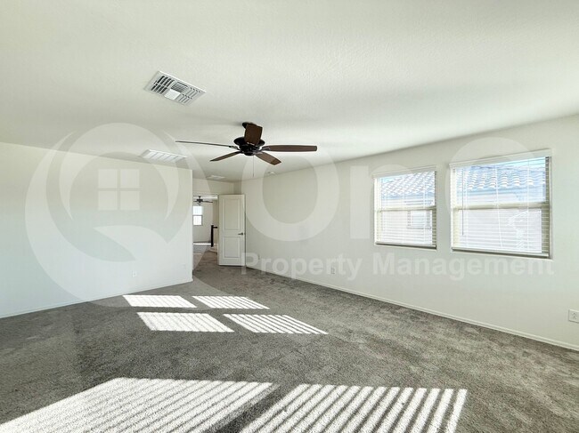 Building Photo - 16525 W Jenan Dr