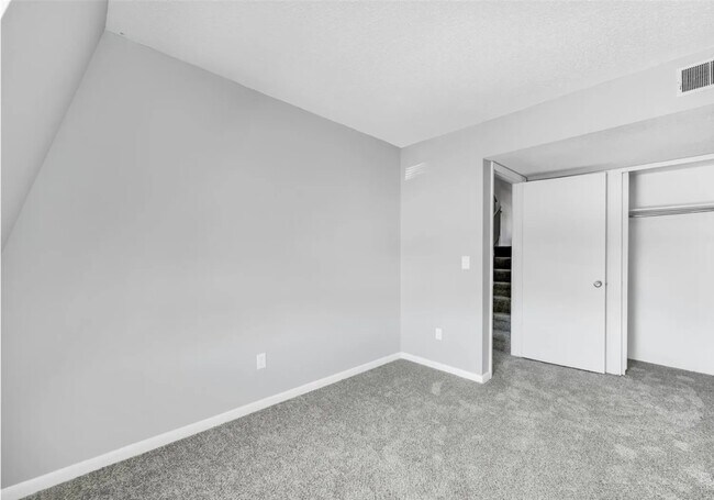 Building Photo - 7339 Jackson Springs Rd