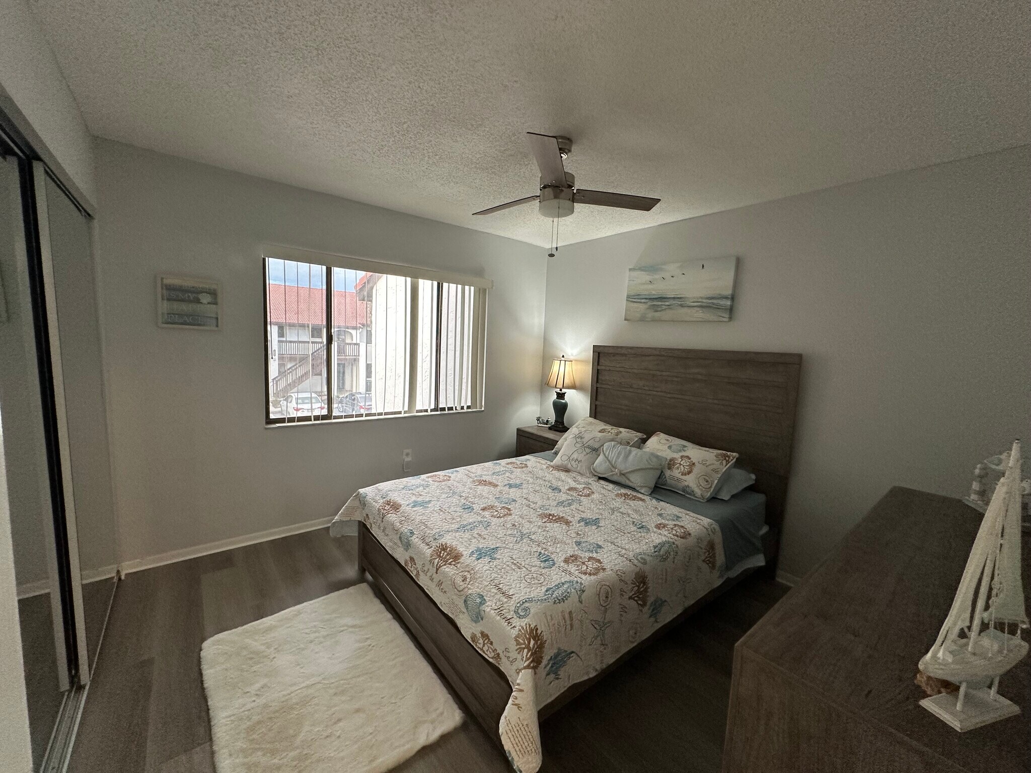 Building Photo - 1634 Stickney Point Rd