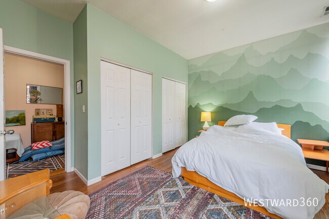 Building Photo - 1350 W Augusta-3