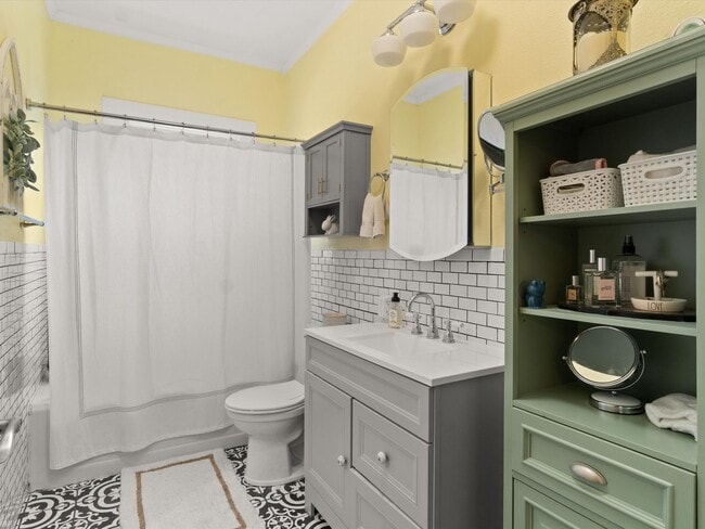 Building Photo - Available Now! Charming, Updated 3-Bedroom...