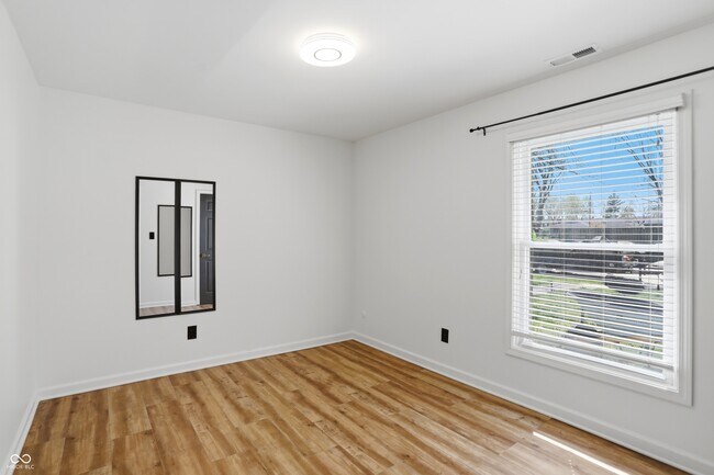 Building Photo - 512 Lexington Blvd