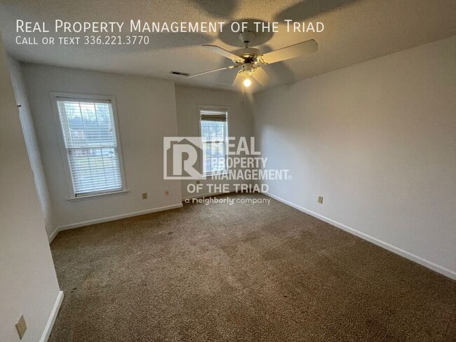 Building Photo - *Move in Special* Welcome to this spacious...