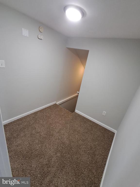 Building Photo - 33 Mill St