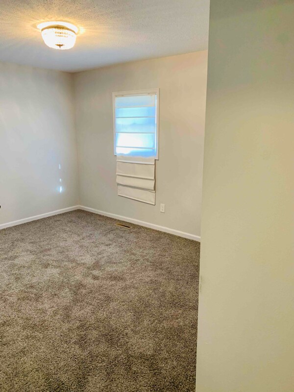 Building Photo - 524 McKinley Dr
