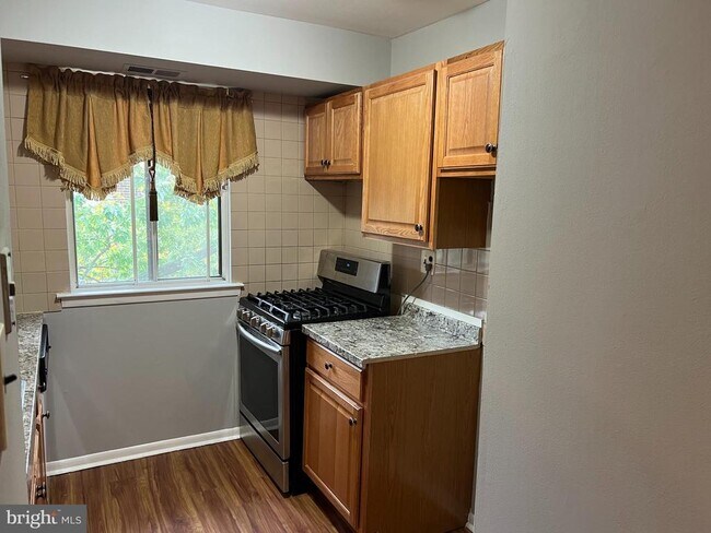 Building Photo - 9921 Bustleton Ave