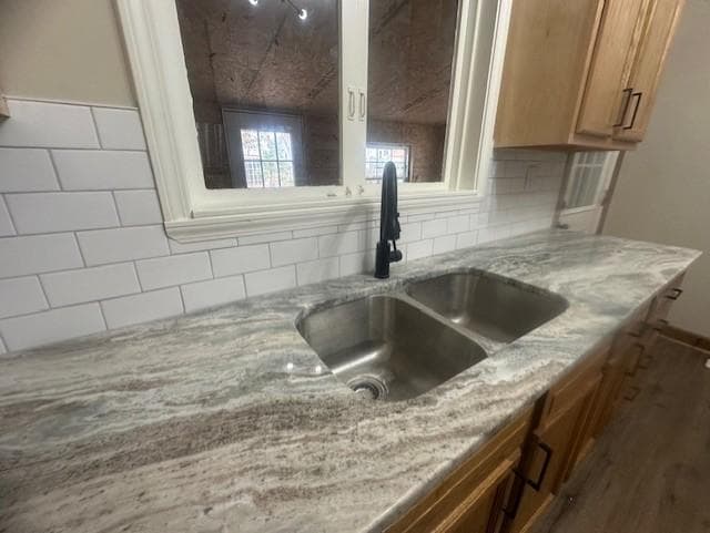 Building Photo - 1709 Ekin Ave