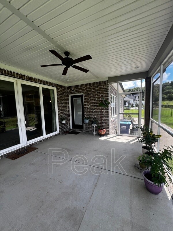 Building Photo - 6913 Hiatus Ct