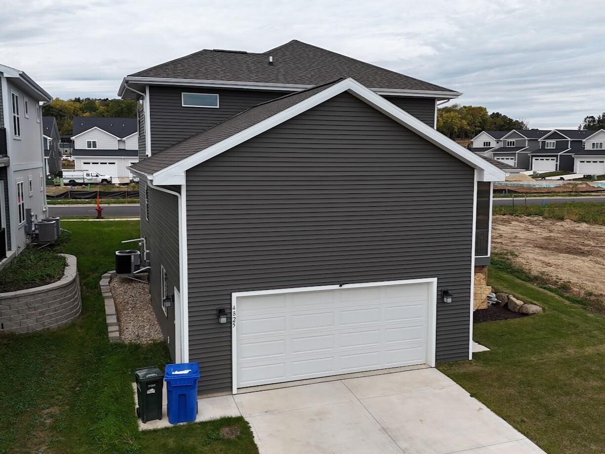 Building Photo - 4825 Suelo Rd