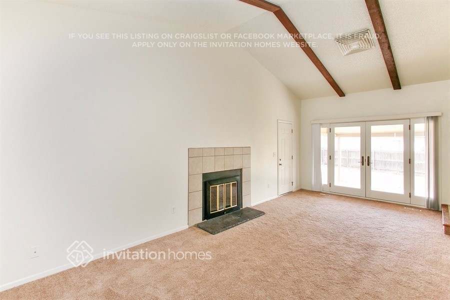 Building Photo - 11091 Albion Dr