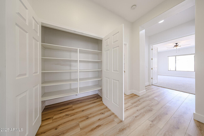 Building Photo - 41735 N Maidstone Ct