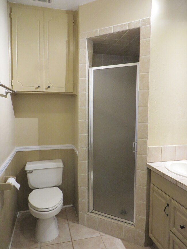 Building Photo - 3 Bedroom 2 Bathroom Georgetown Home
