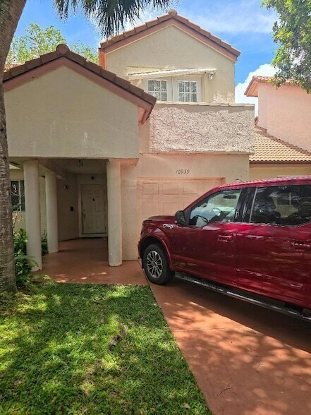 Building Photo - 10939 W Broward Blvd