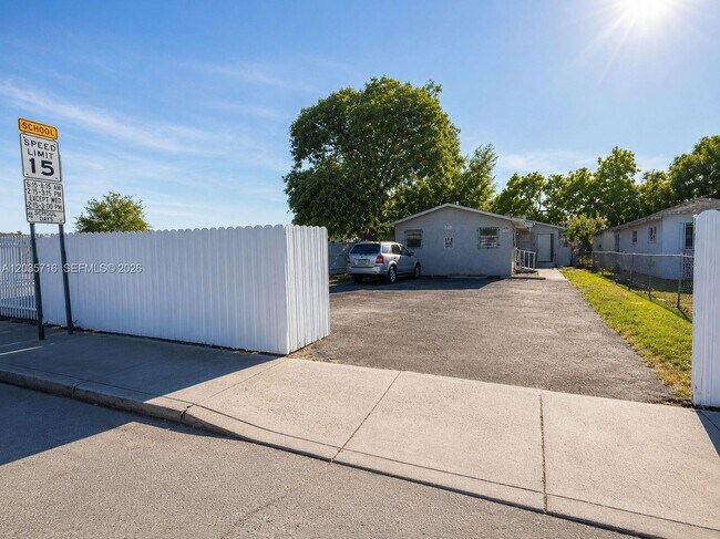 Building Photo - 6228 NW 4th Ave