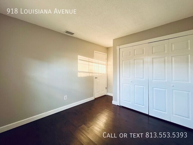 Building Photo - 918 Louisiana Ave