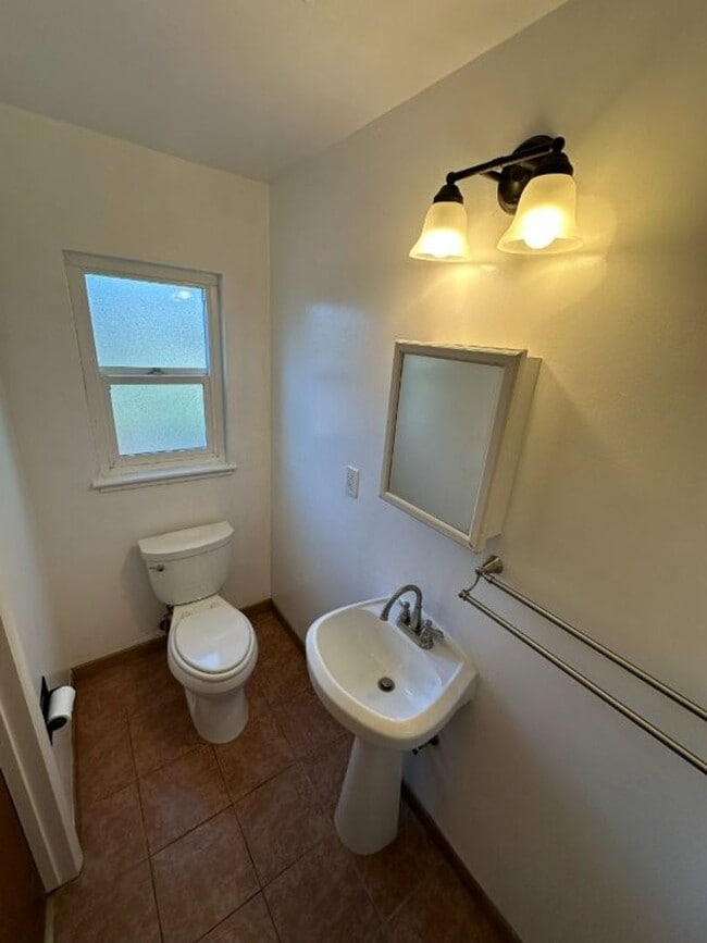 Building Photo - Nor Cal Realty, Inc. - 3 Bedroom 2  Bath with 2 car garage