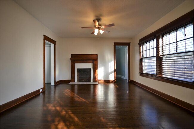 Building Photo - 3812 Wyoming St
