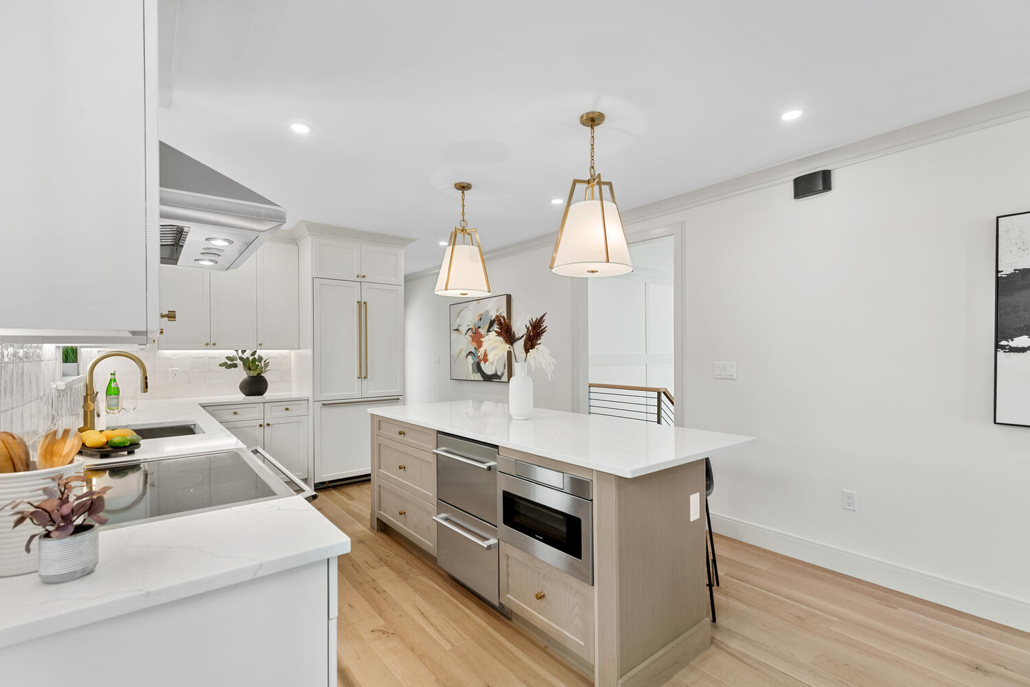 Building Photo - 8 Holly Ave