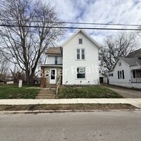 Building Photo - 3 Bedroom single family home