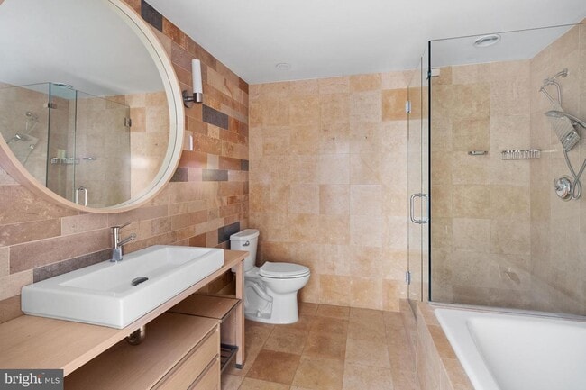 Building Photo - 317 S 18th St