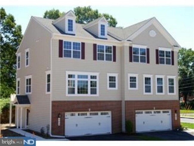 Building Photo - 431 Williamson Ct