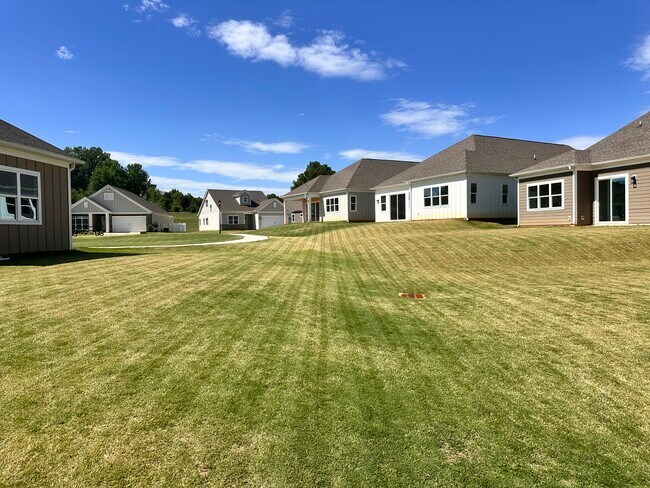 Building Photo - 4709 Anise Cir