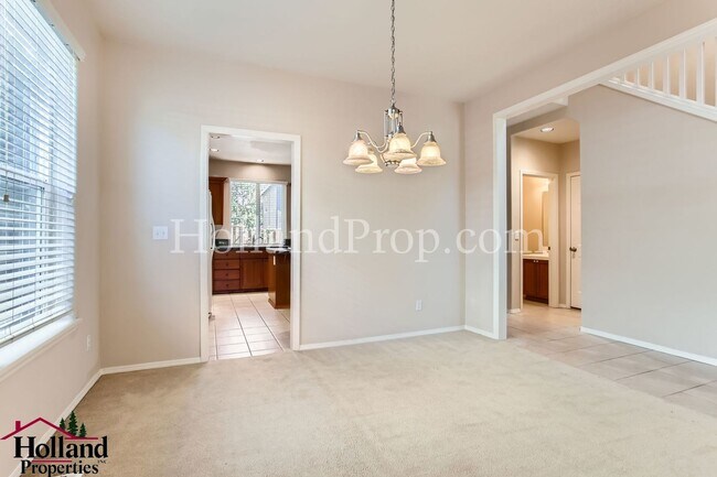 Building Photo - Spacious 4-Bedroom Home in Orenco Gardens ...