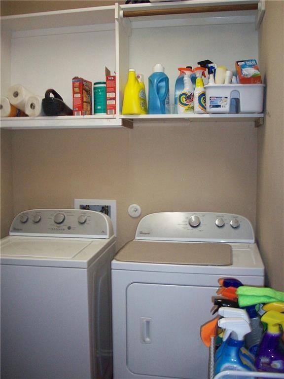 Building Photo - 1002 Beacon Cove