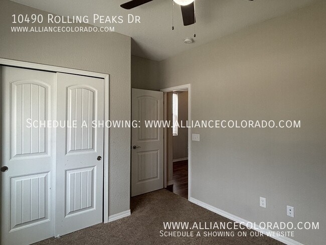 Building Photo - 10490 Rolling Peaks Dr
