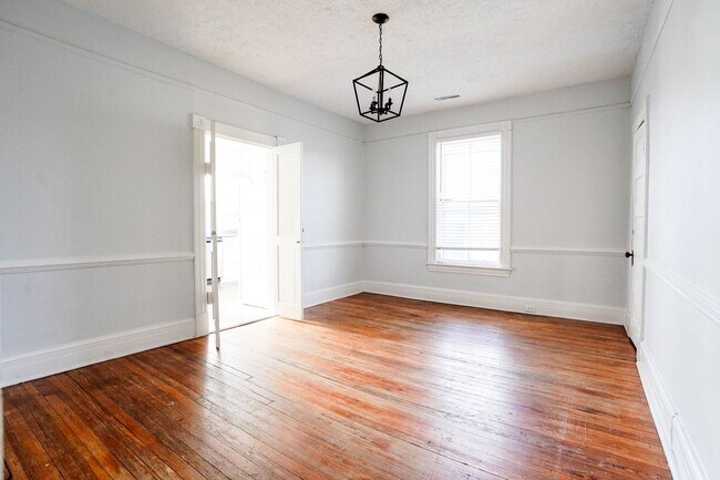 Building Photo - 2461 Rivermont Ave