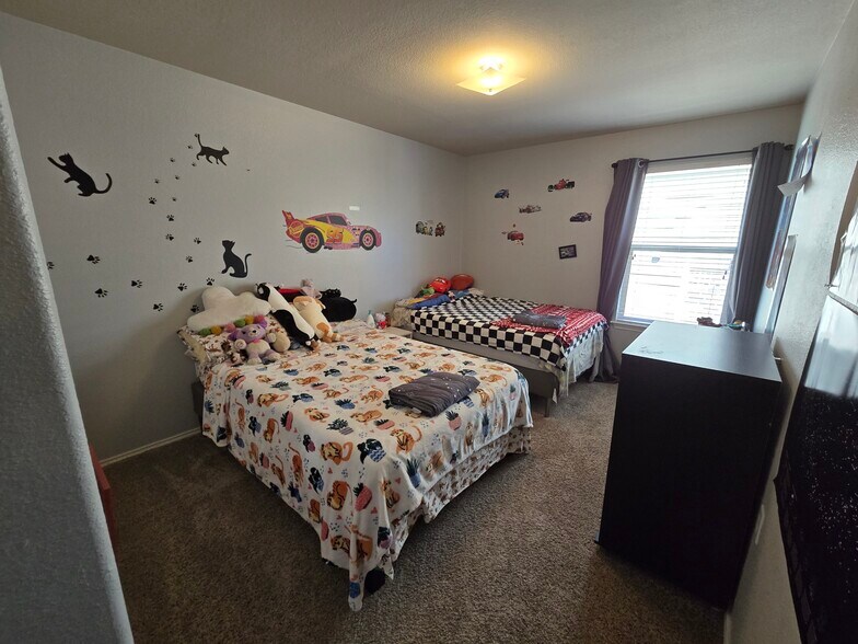 Bedroom 2 - 10116 Deer Chase Trl