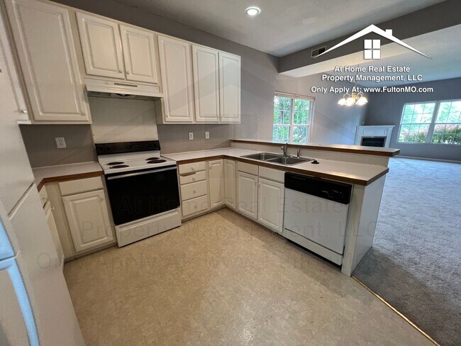 Building Photo - 1012 Boulder Ct