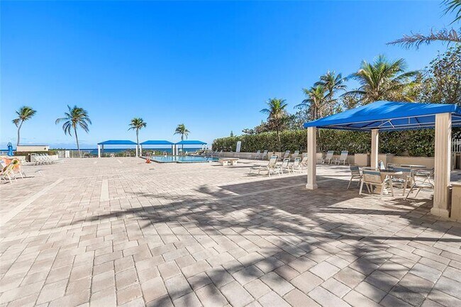 Building Photo - 2000 S Ocean Blvd